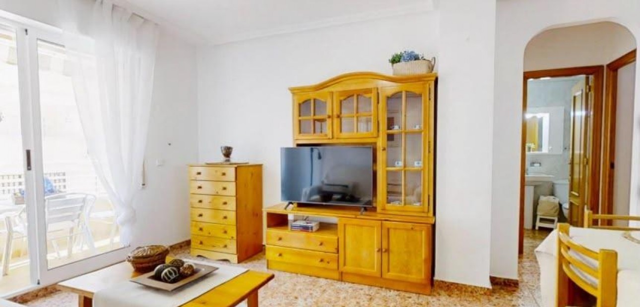 Sale - Apartment / flat -
Torrevieja - Habaneras
