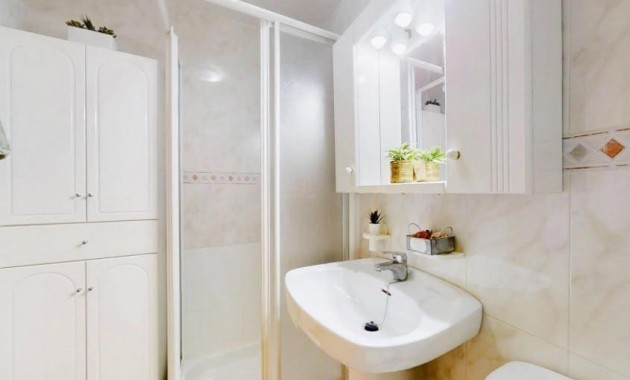 Sale - Apartment / flat -
Torrevieja - Habaneras
