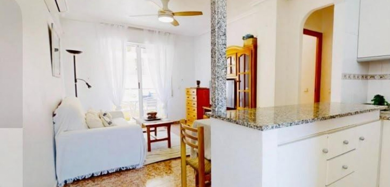 Sale - Apartment / flat -
Torrevieja - Habaneras