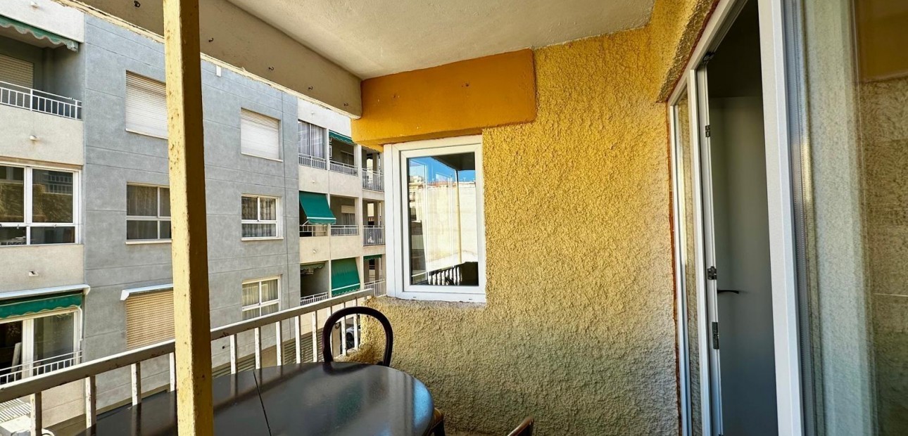 Sale - Apartment / flat -
Torrevieja - Acequion