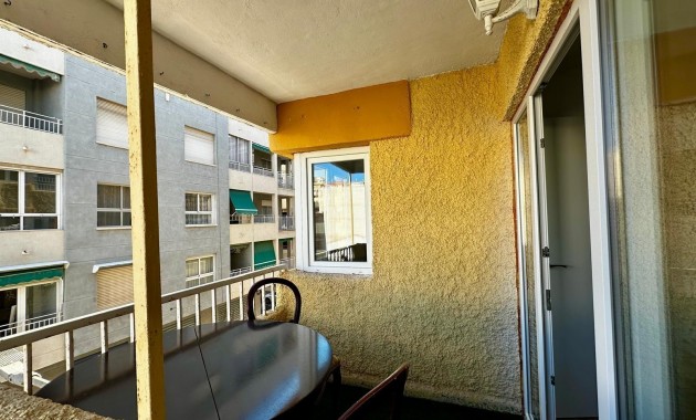 Sale - Apartment / flat -
Torrevieja - Acequion