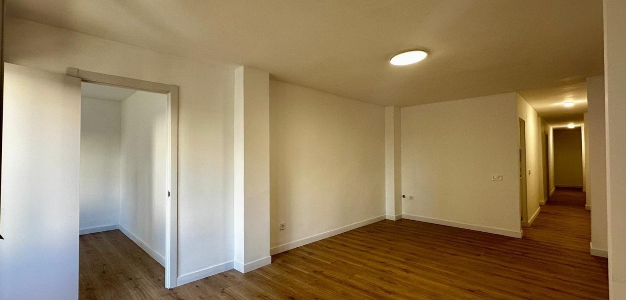 Sale - Apartment / flat -
Torrevieja - Acequion