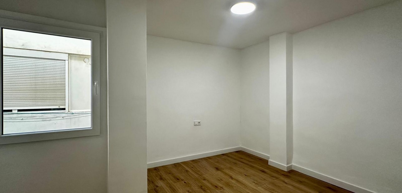 Sale - Apartment / flat -
Torrevieja - Acequion