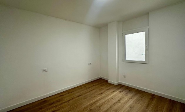 Sale - Apartment / flat -
Torrevieja - Acequion