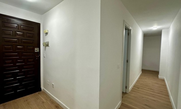 Sale - Apartment / flat -
Torrevieja - Acequion