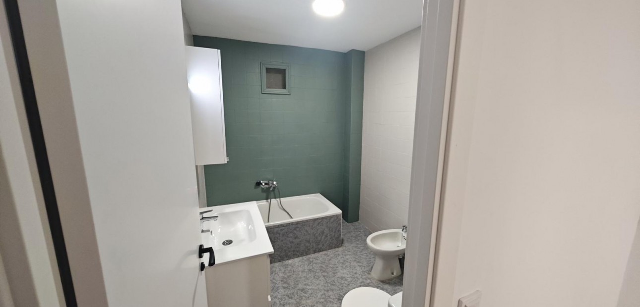 Sale - Apartment / flat -
Torrevieja - Acequion