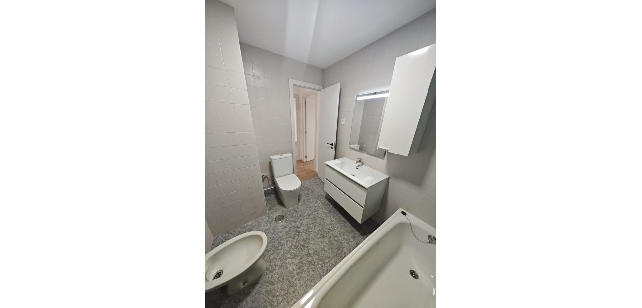 Sale - Apartment / flat -
Torrevieja - Acequion