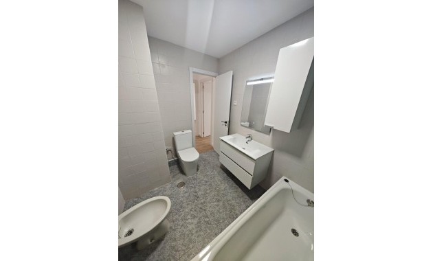 Sale - Apartment / flat -
Torrevieja - Acequion