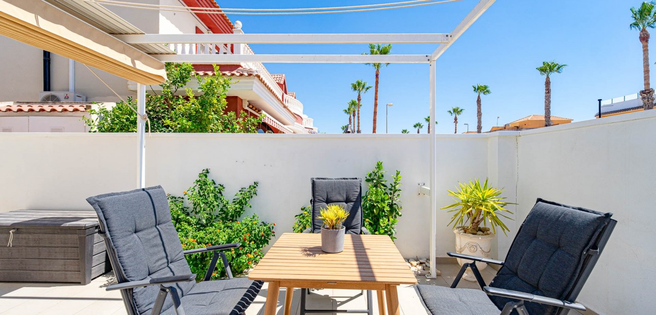 Sale - Townhouse -
Ciudad Quesada - Doña Pepa