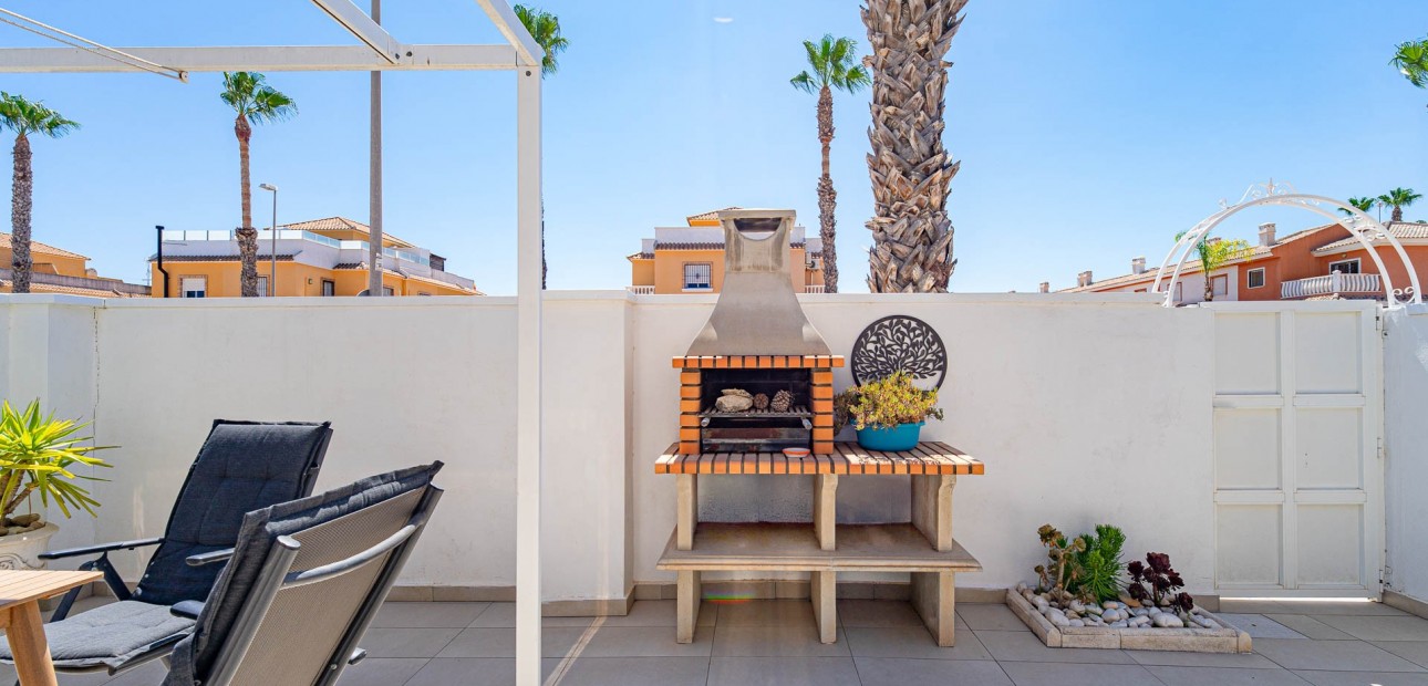 Sale - Townhouse -
Ciudad Quesada - Doña Pepa
