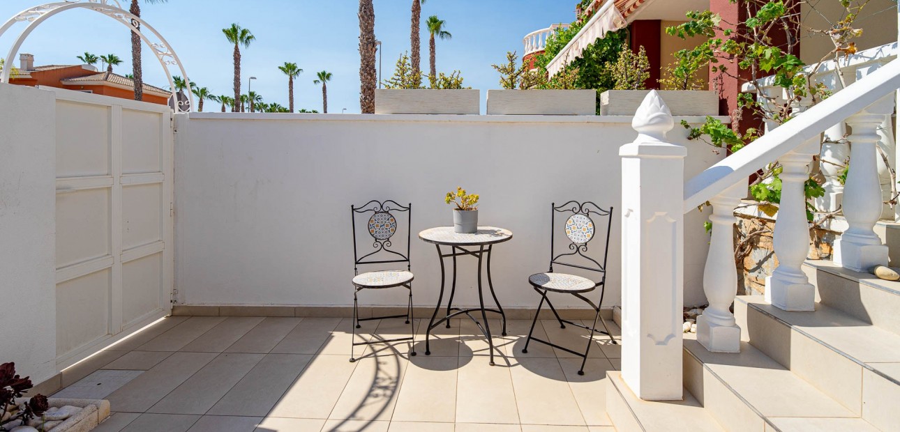 Sale - Townhouse -
Ciudad Quesada - Doña Pepa
