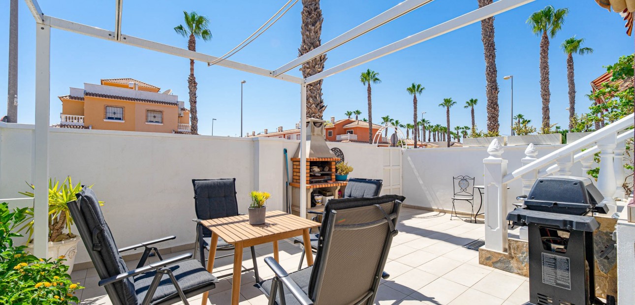 Sale - Townhouse -
Ciudad Quesada - Doña Pepa