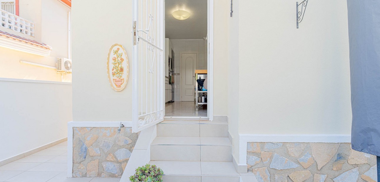 Sale - Townhouse -
Ciudad Quesada - Doña Pepa