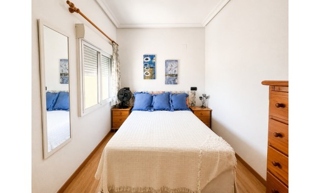 Sale - Bungalow -
La Mata - La Mata - Town