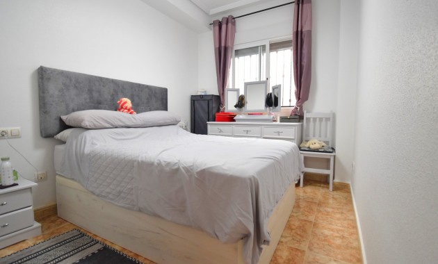 Sale - Apartment / flat -
Orihuela Costa - Playa Flamenca