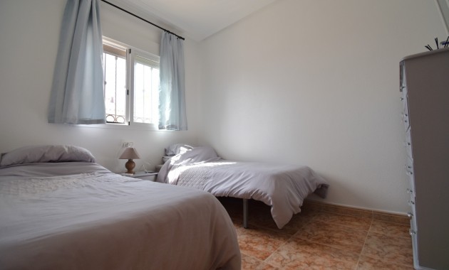 Sale - Apartment / flat -
Orihuela Costa - Playa Flamenca