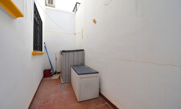 Sale - Apartment / flat -
Orihuela Costa - Playa Flamenca