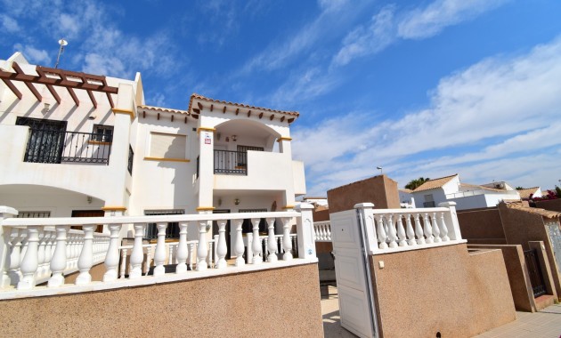 Sale - Apartment / flat -
Orihuela Costa - Playa Flamenca
