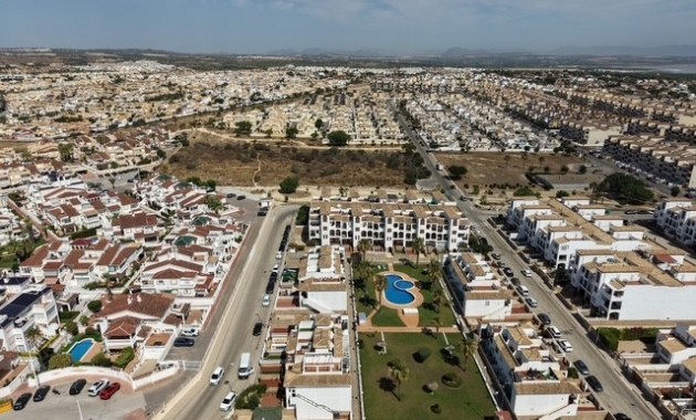 Sale - Apartment / flat -
Orihuela Costa - Playa Flamenca