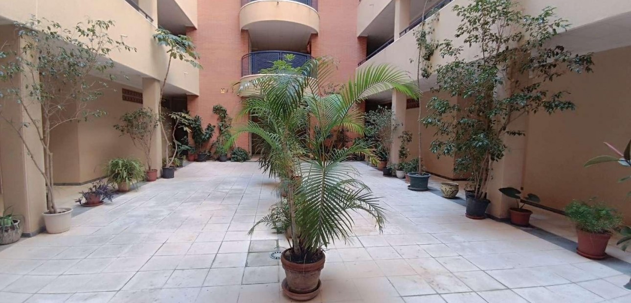 Sale - Apartment / flat -
Torrevieja - Acequion