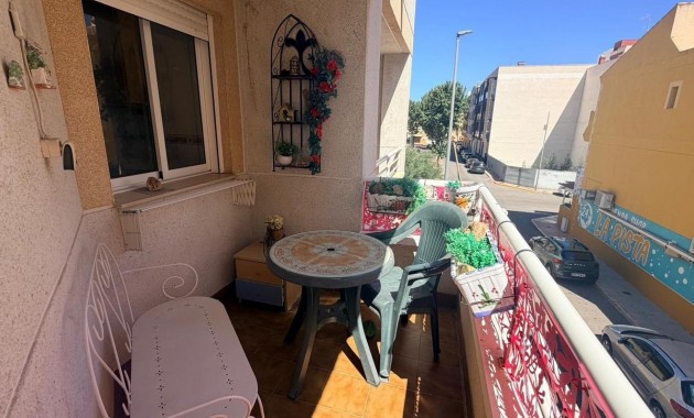 Sale - Apartment / flat -
Los Montesinos - Pueblo 8