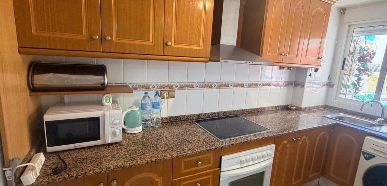Sale - Apartment / flat -
Los Montesinos - Pueblo 8