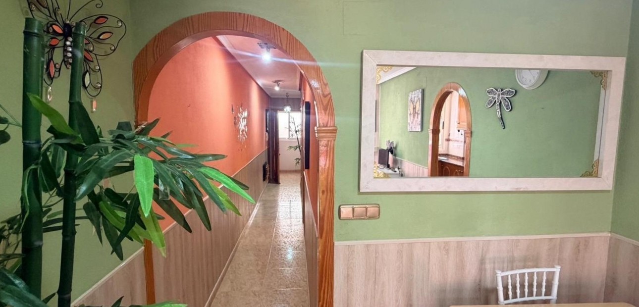 Sale - Apartment / flat -
Los Montesinos - Pueblo 8