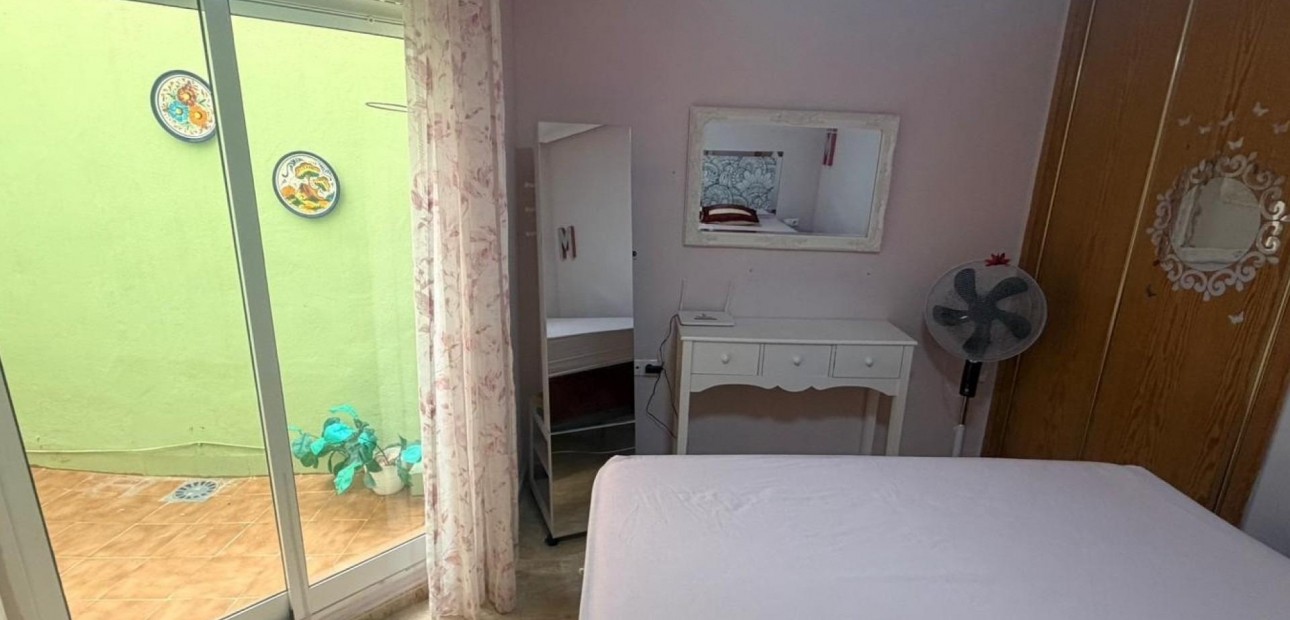 Sale - Apartment / flat -
Los Montesinos - Pueblo 8