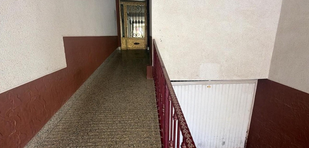 Sale - Apartment / flat -
Los Montesinos - Pueblo 8