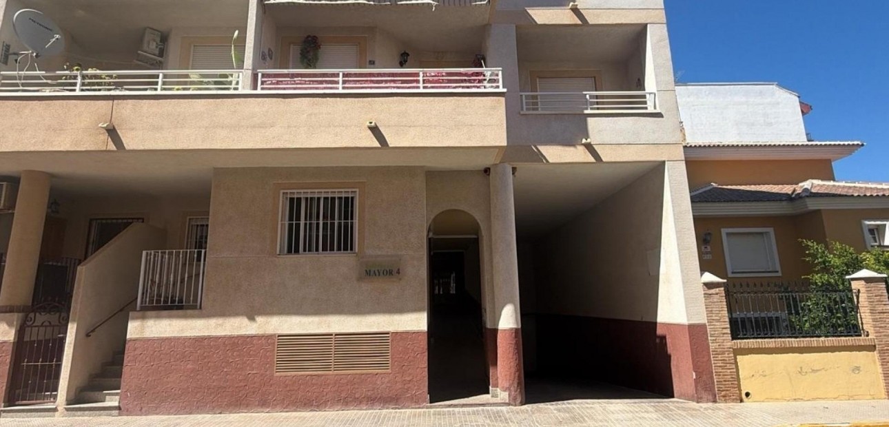 Sale - Apartment / flat -
Los Montesinos - Pueblo 8