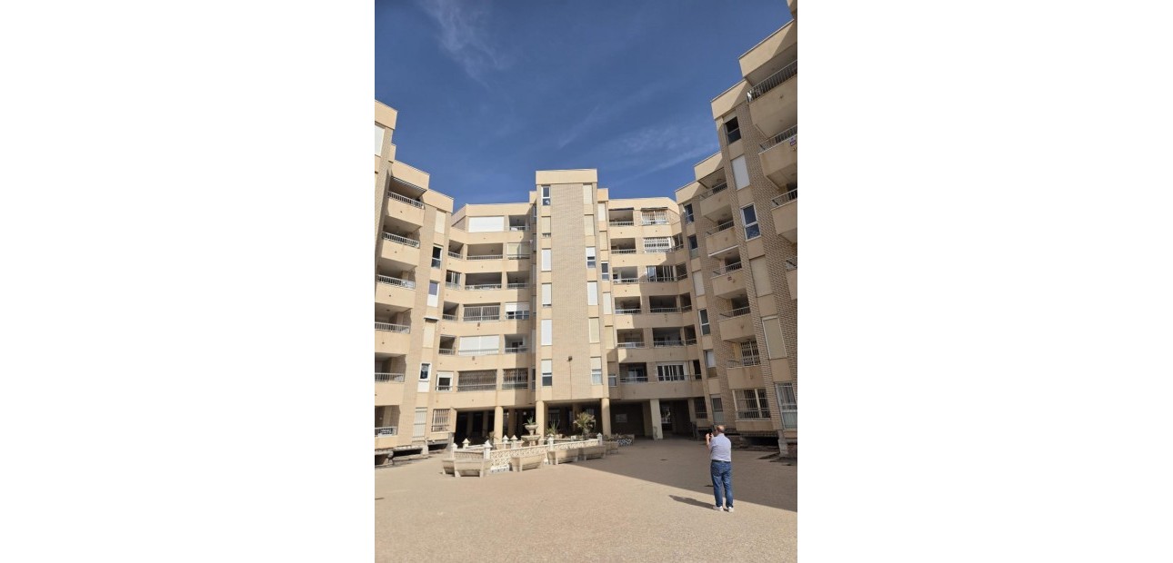 Sale - Apartment / flat -
Torrevieja - Estacion de autobuses