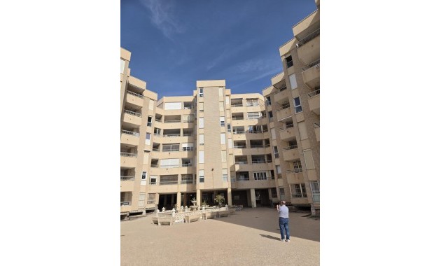 Sale - Apartment / flat -
Torrevieja - Estacion de autobuses
