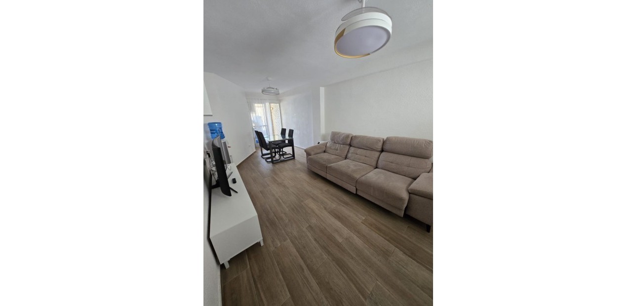 Sale - Apartment / flat -
Torrevieja - Estacion de autobuses