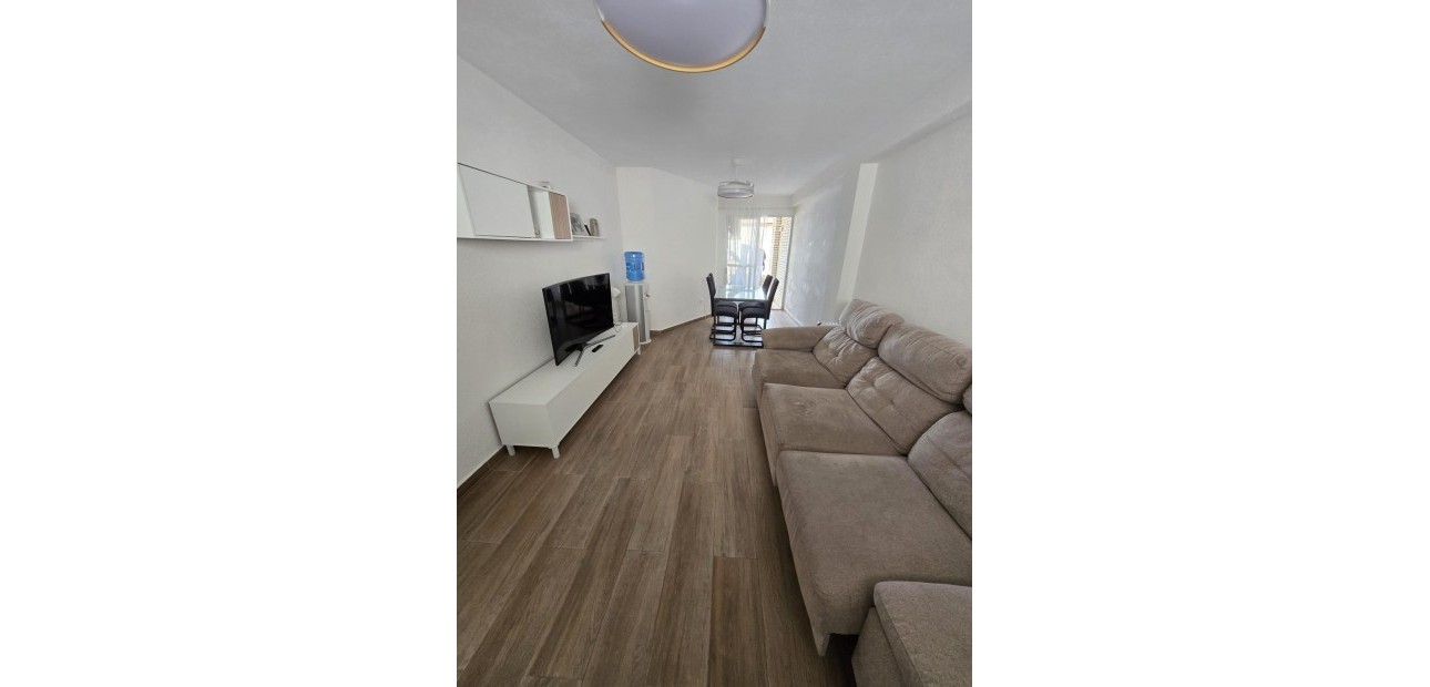 Sale - Apartment / flat -
Torrevieja - Estacion de autobuses
