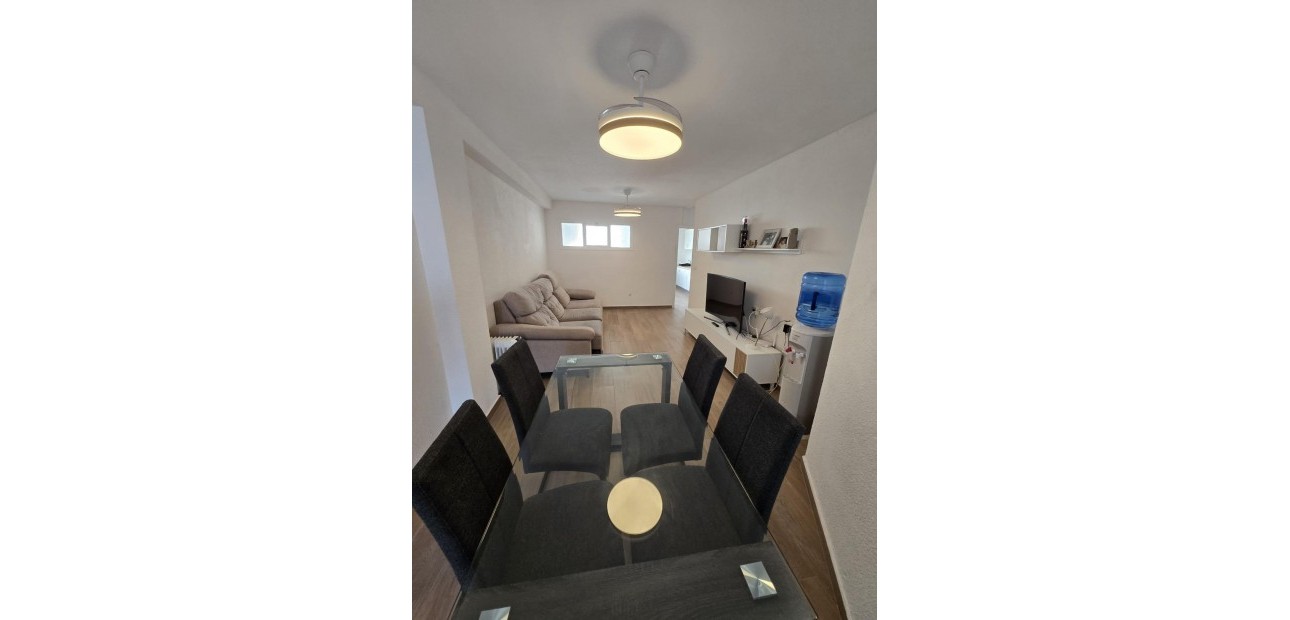 Sale - Apartment / flat -
Torrevieja - Estacion de autobuses