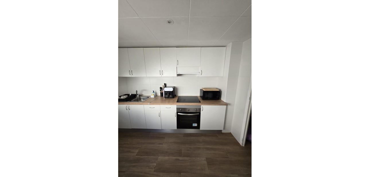 Sale - Apartment / flat -
Torrevieja - Estacion de autobuses