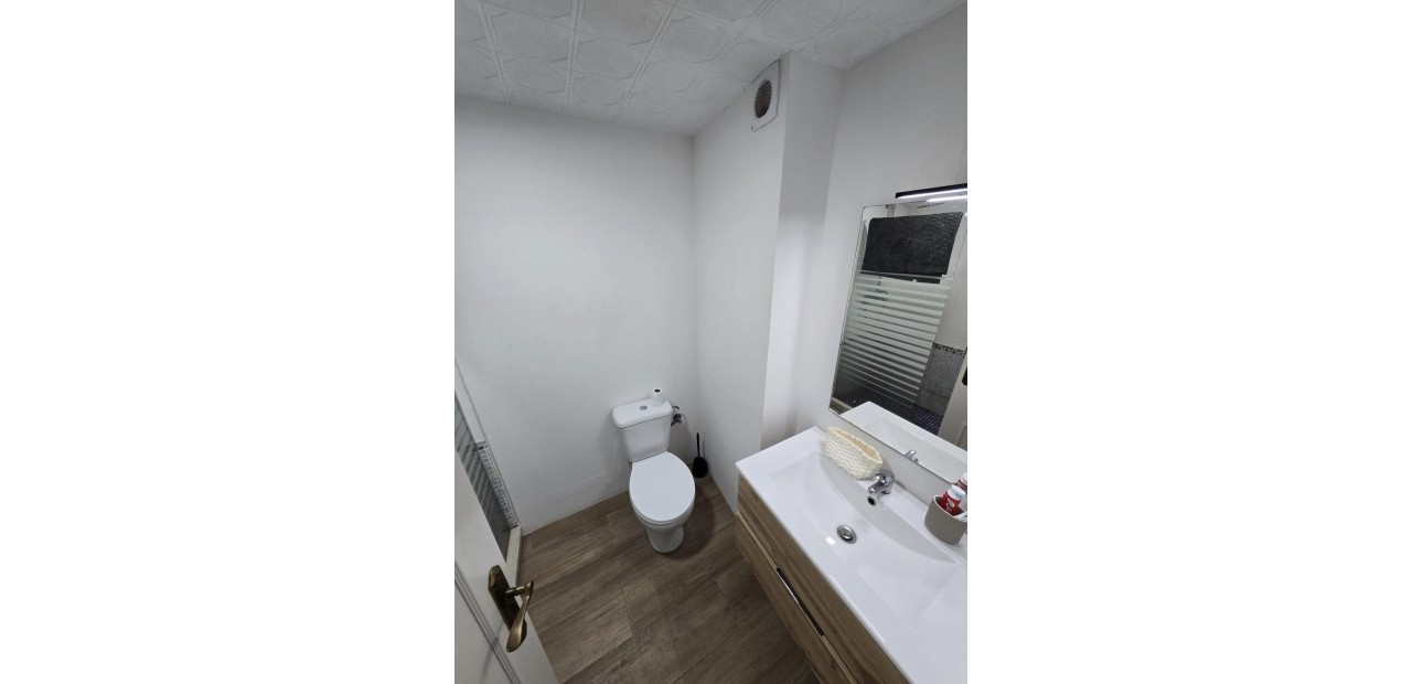 Sale - Apartment / flat -
Torrevieja - Estacion de autobuses