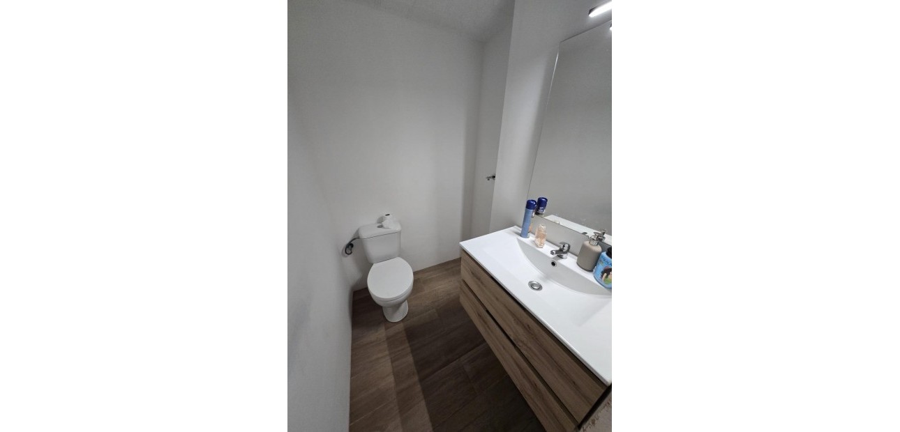 Sale - Apartment / flat -
Torrevieja - Estacion de autobuses