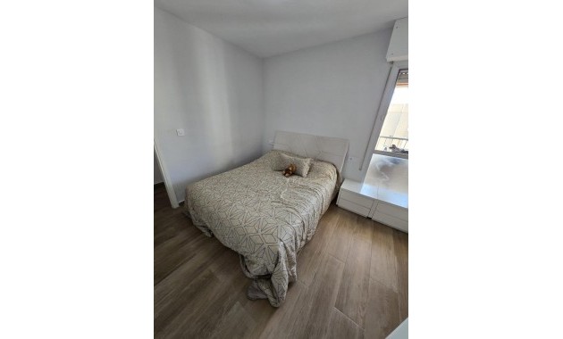 Sale - Apartment / flat -
Torrevieja - Estacion de autobuses