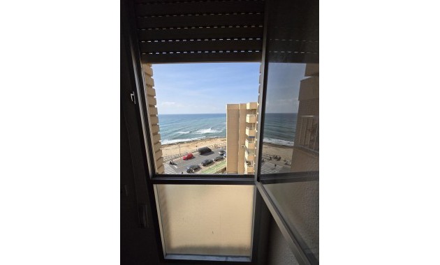 Sale - Apartment / flat -
Torrevieja - Estacion de autobuses