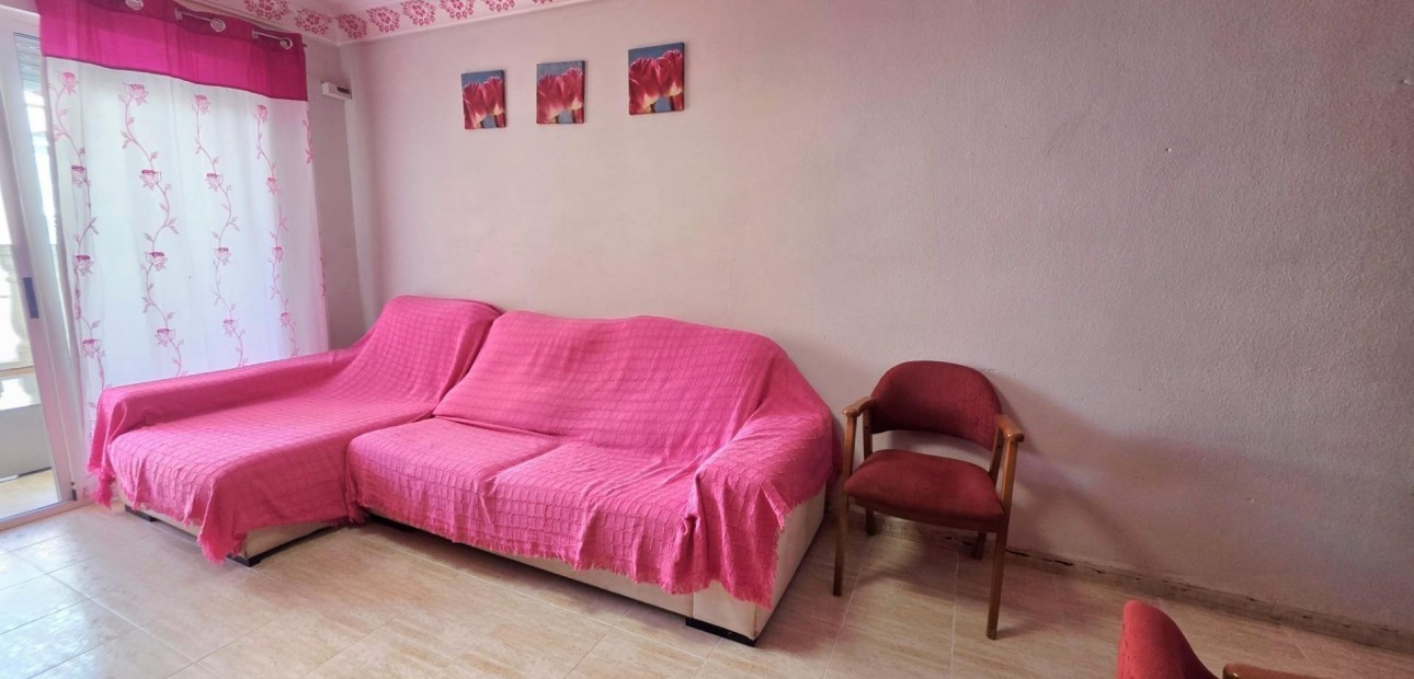 Sale - Apartment / flat -
Torrevieja - Estacion de autobuses