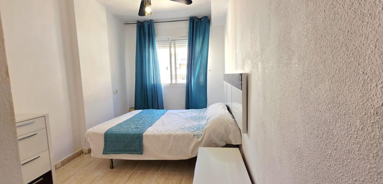 Sale - Apartment / flat -
Torrevieja - Estacion de autobuses