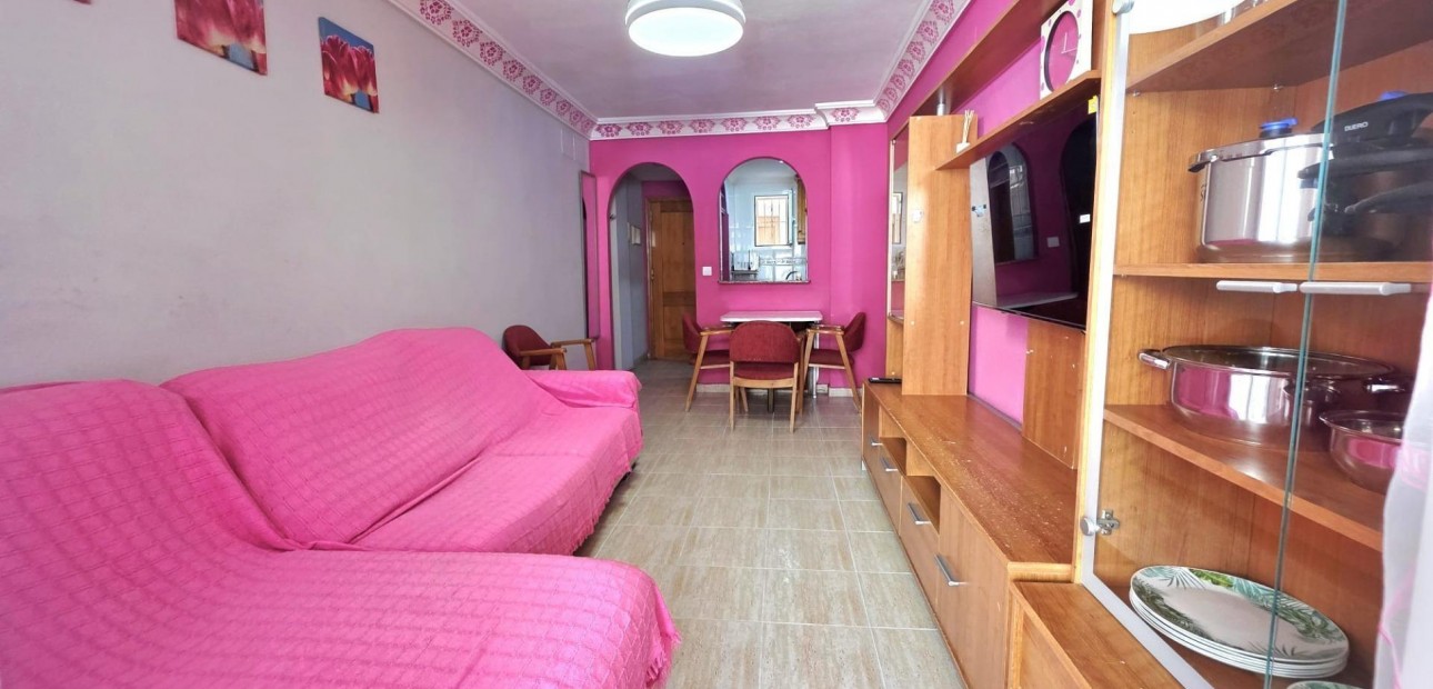 Sale - Apartment / flat -
Torrevieja - Estacion de autobuses