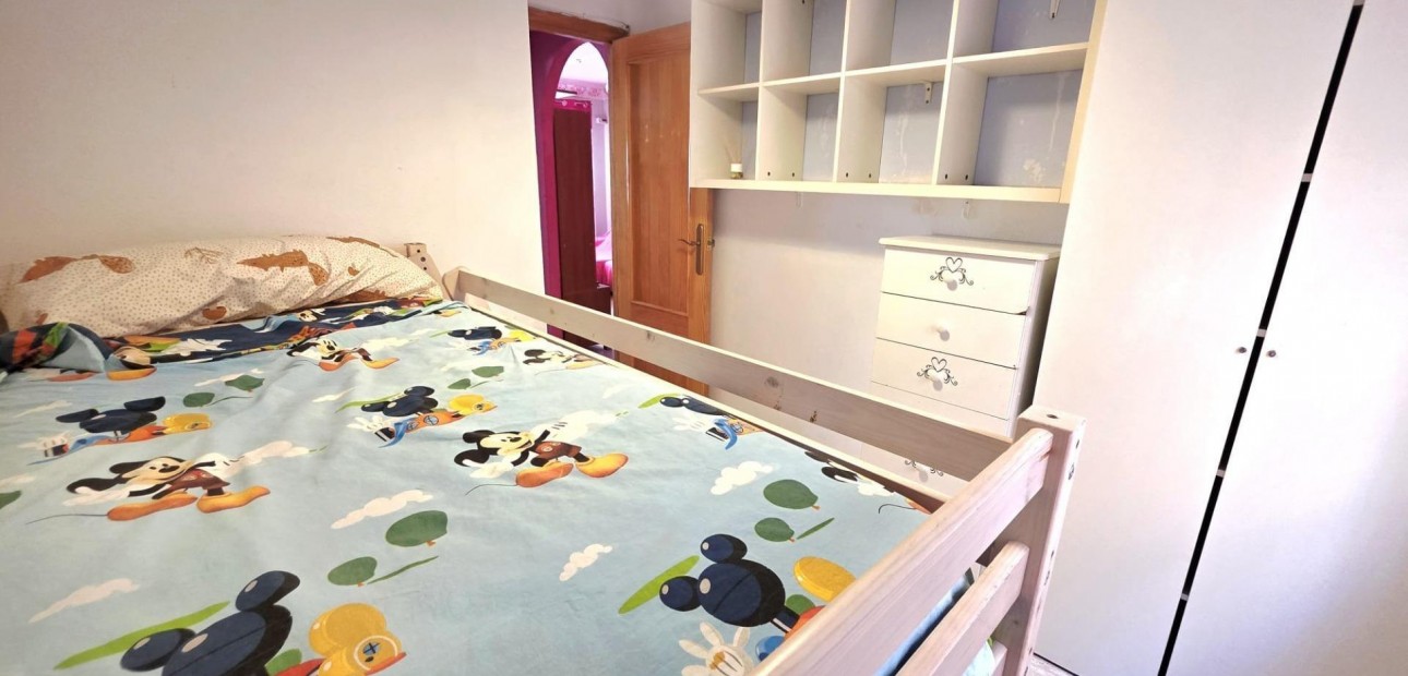 Sale - Apartment / flat -
Torrevieja - Estacion de autobuses