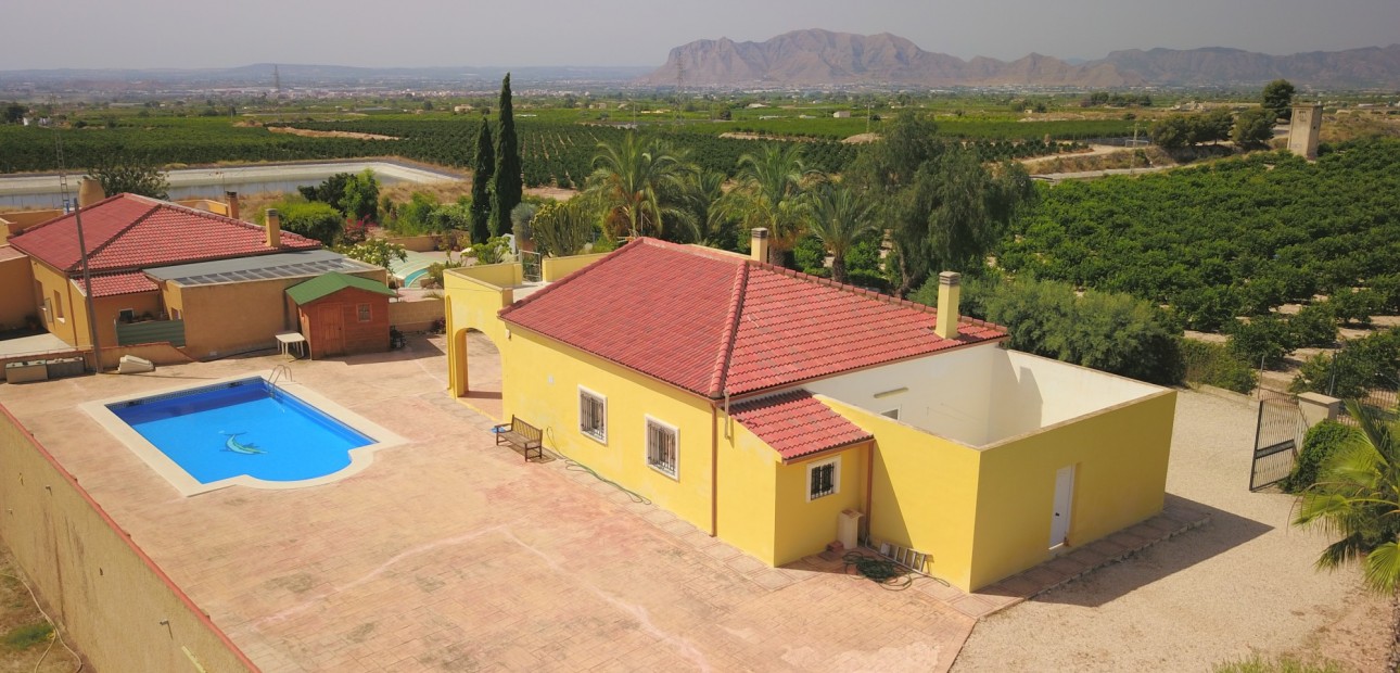 Sale - Country Property -
Albatera - Albatera - Country