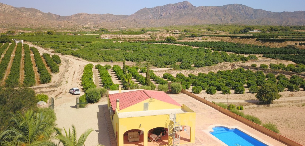 Sale - Country Property -
Albatera - Albatera - Country