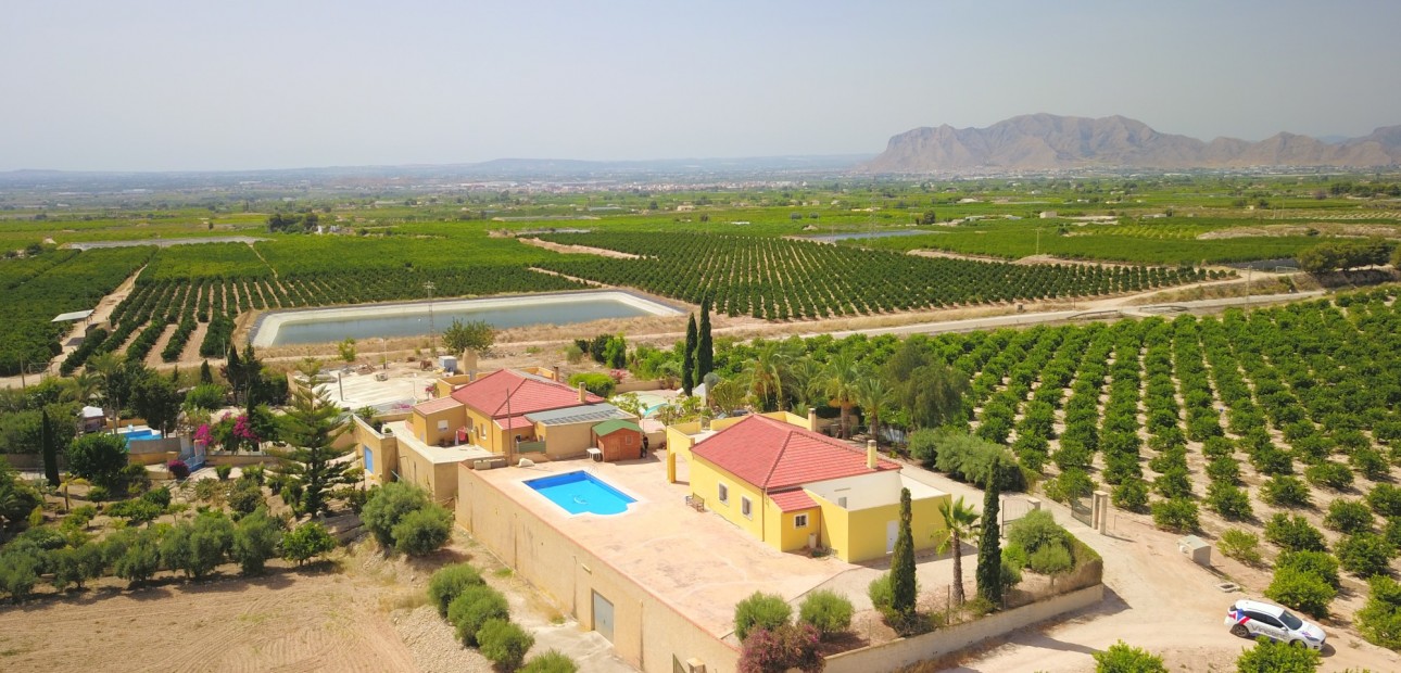 Sale - Country Property -
Albatera - Albatera - Country