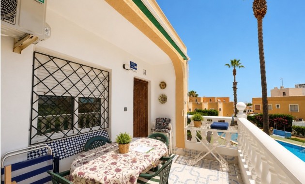 Sale - Bungalow -
La Mata - La Mata - Town