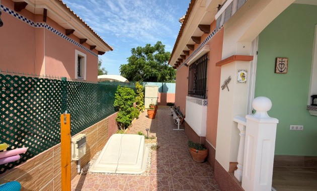 Sale - Detached Villa -
Los Montesinos - La Herrada
