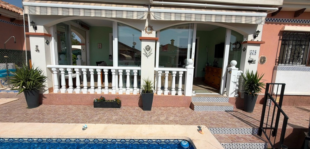 Sale - Detached Villa -
Los Montesinos - La Herrada